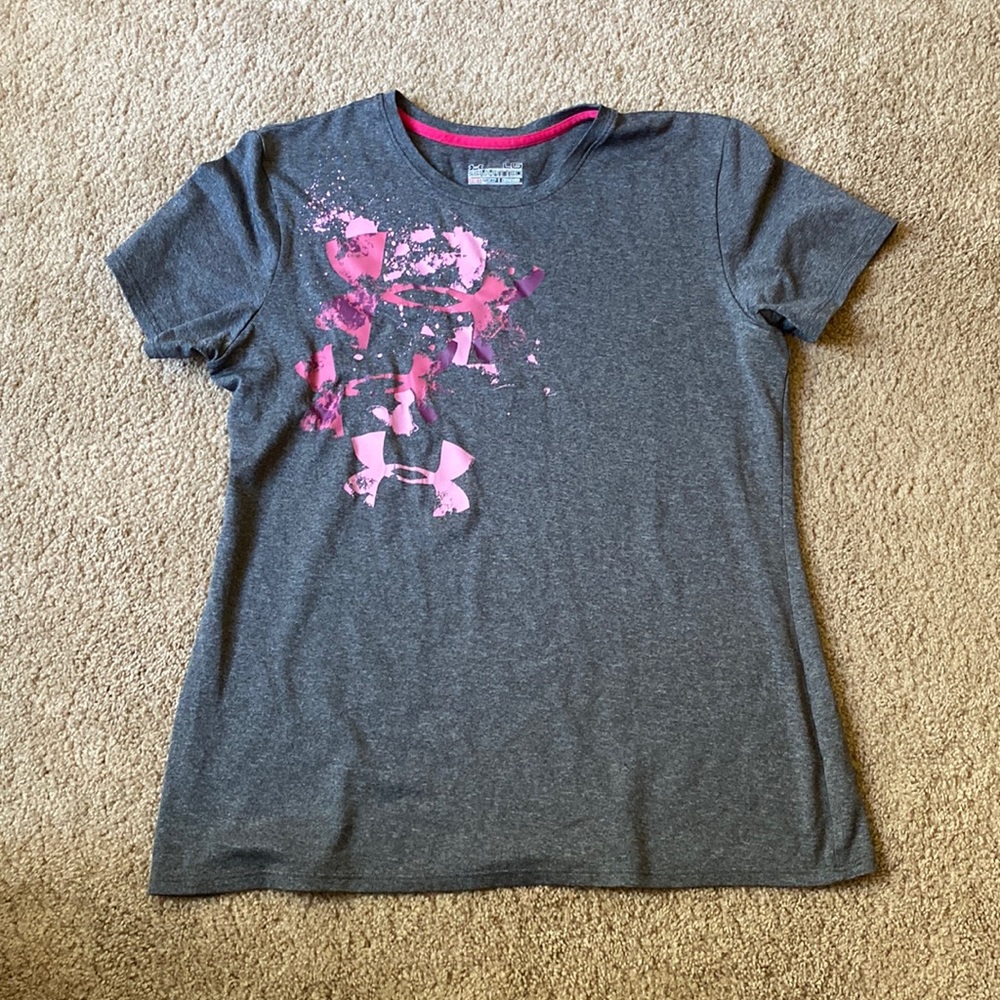 Under Armour Athletic Top - Size L